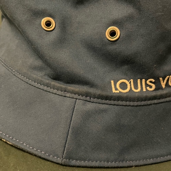 Authentic Louis Vuitton Denim Reversible Bucket Hat - Picture 10 of 16